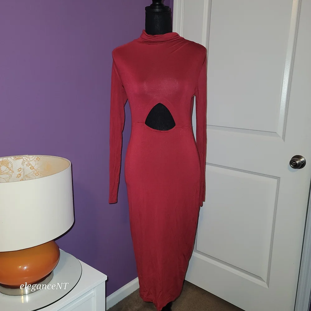 Red Long Sleeve Mock Neck Dress Cut Out Front Dress Sz: L - Picture 2 of 8